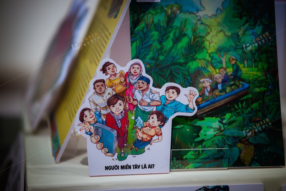 enter-media-chup-anh-su-kien-bao-cao-du-an-viet-nam-phieu-luu-ky-dong-bang-song-cuu-long-cung-nha-xuat-ban-du-but-067