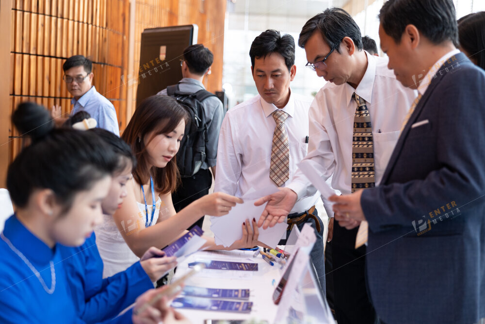 enter-media-chup-anh-su-kien-cong-ty-ei-group-tp-hcm-013