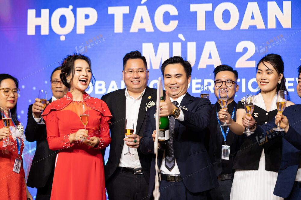 enter-media-chup-anh-su-kien-cong-ty-ei-group-tp-hcm-042