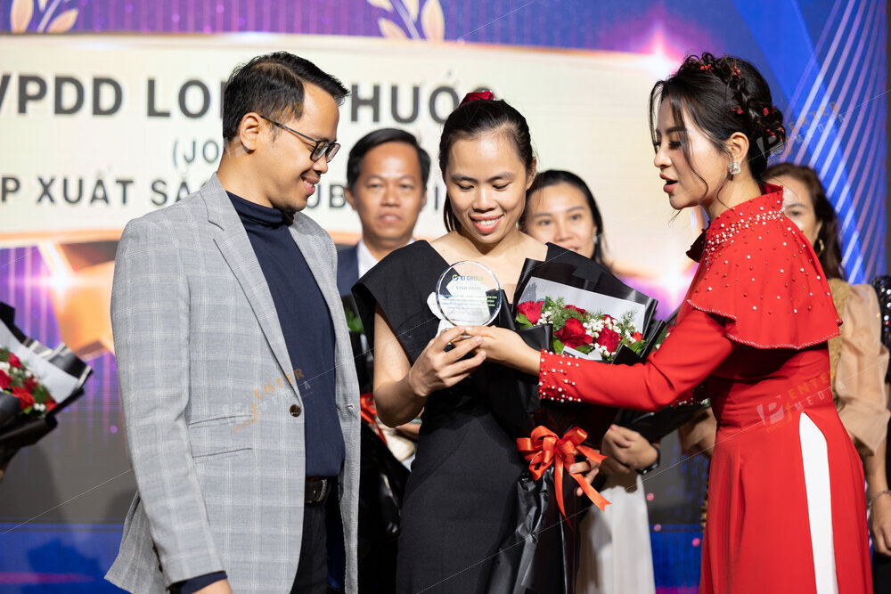 enter-media-chup-anh-su-kien-cong-ty-ei-group-tp-hcm-045