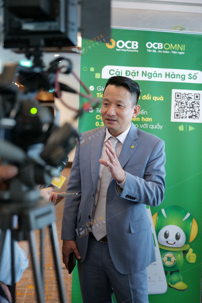 enter-media-chup-anh-su-kien-hoi-nghi-dai-hoi-dong-co-dong-ngan-hang-ocb-043