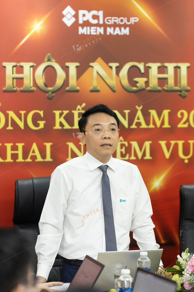 enter-media-chup-anh-su-kien-hoi-nghi-tong-ket-nam-2023-trien-khai-ke-hoach-2024-cua-pc1group-mien-nam-018