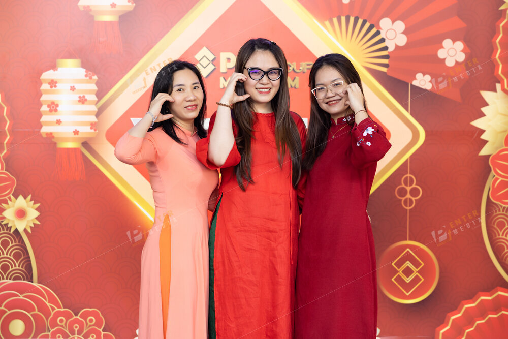 enter-media-chup-anh-su-kien-hoi-nghi-tong-ket-nam-2023-trien-khai-ke-hoach-2024-cua-pc1group-mien-nam-033