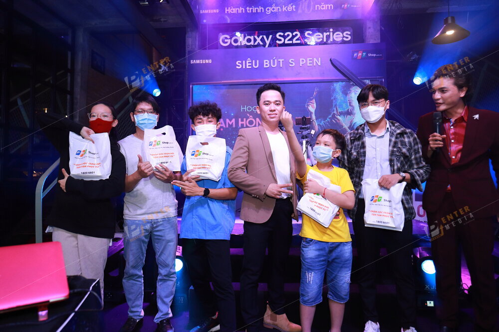 enter-media-chup-anh-su-kien-ra-mat-san-pham-galaxy-s22-026