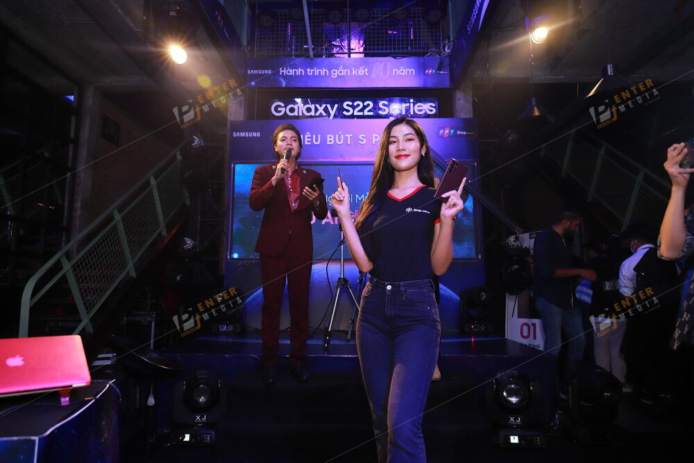 enter-media-chup-anh-su-kien-ra-mat-san-pham-galaxy-s22-027