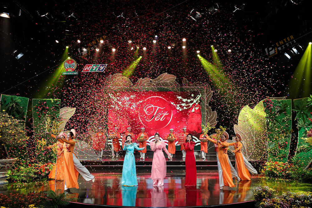 enter-media-chup-hinh-lay-lien-su-kien-cho-chuong-trinh-tet-nghia-tinh-cua-dai-truyen-hinh-htv-va-hoi-nong-dan-005