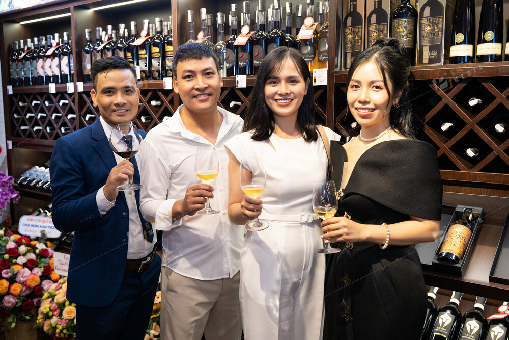 enter-media-chup-hinh-su-kien-khai-truong-cua-hang-ruou-wineplaza-034