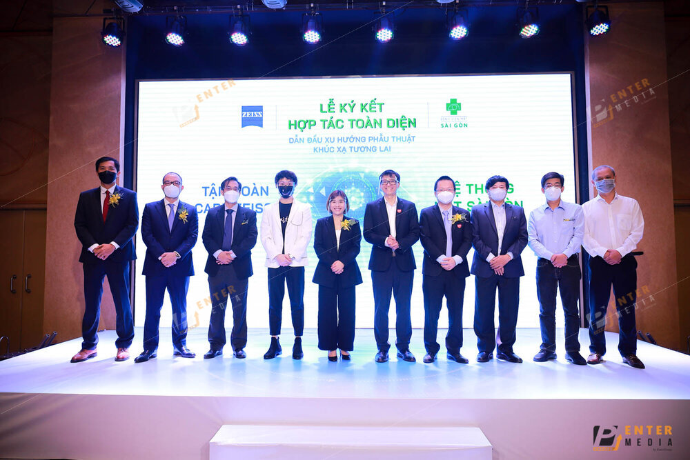 Sự kiện ký kết hợp tác của tập đoàn Carl Zeiss và Bệnh Viện Mắt Sài Gòn