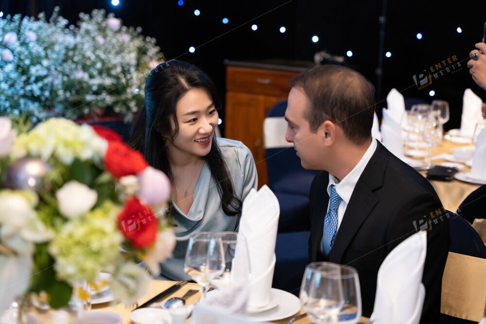 enter-media-chup-hinh-su-kien-tiec-cuoi-nam-cong-ty-seacret-lifestyle-night-003