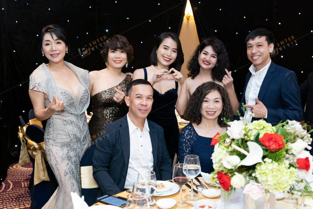 enter-media-chup-hinh-su-kien-tiec-cuoi-nam-cong-ty-seacret-lifestyle-night-009