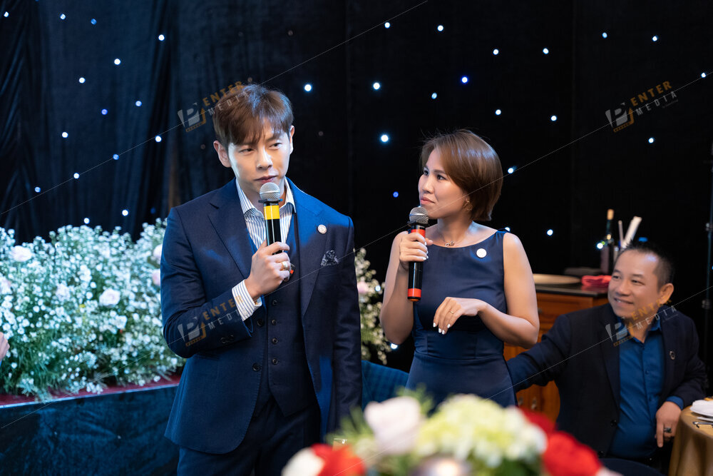 enter-media-chup-hinh-su-kien-tiec-cuoi-nam-cong-ty-seacret-lifestyle-night-022