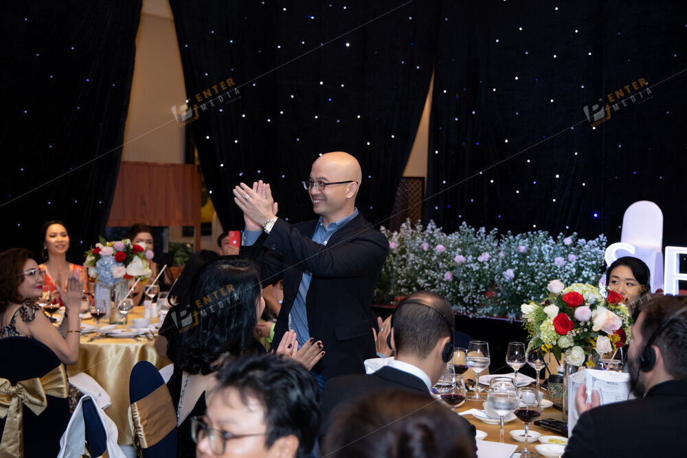 enter-media-chup-hinh-su-kien-tiec-cuoi-nam-cong-ty-seacret-lifestyle-night-047