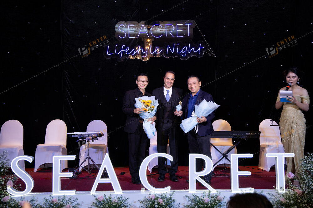 enter-media-chup-hinh-su-kien-tiec-cuoi-nam-cong-ty-seacret-lifestyle-night-054