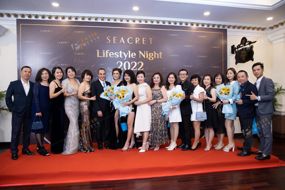 enter-media-chup-hinh-su-kien-tiec-cuoi-nam-cong-ty-seacret-lifestyle-night-059