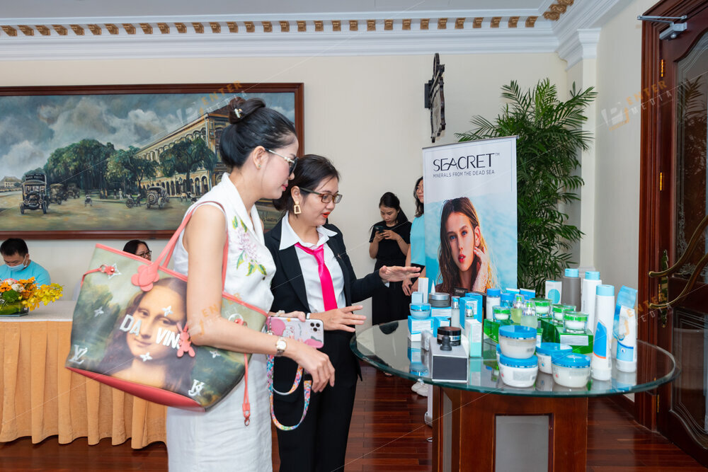 enter-media-chup-quay-su-kien-hoi-thao-chia-se-kinh-nghiem-kinh-doanh-cho-cong-ty-seacret-015