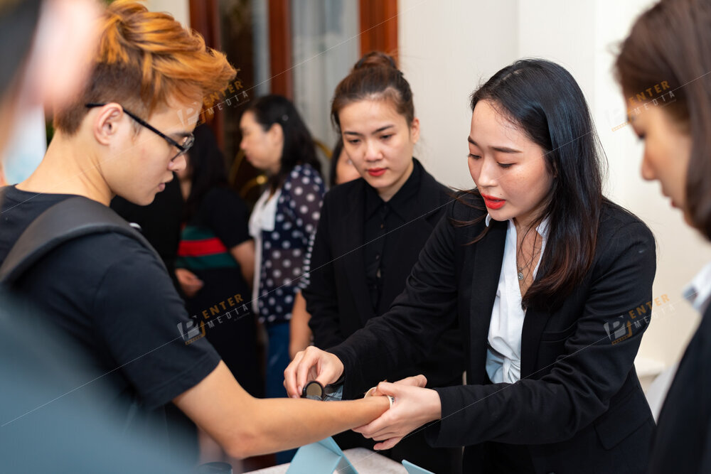 enter-media-chup-quay-su-kien-hoi-thao-chia-se-kinh-nghiem-kinh-doanh-cho-cong-ty-seacret-019