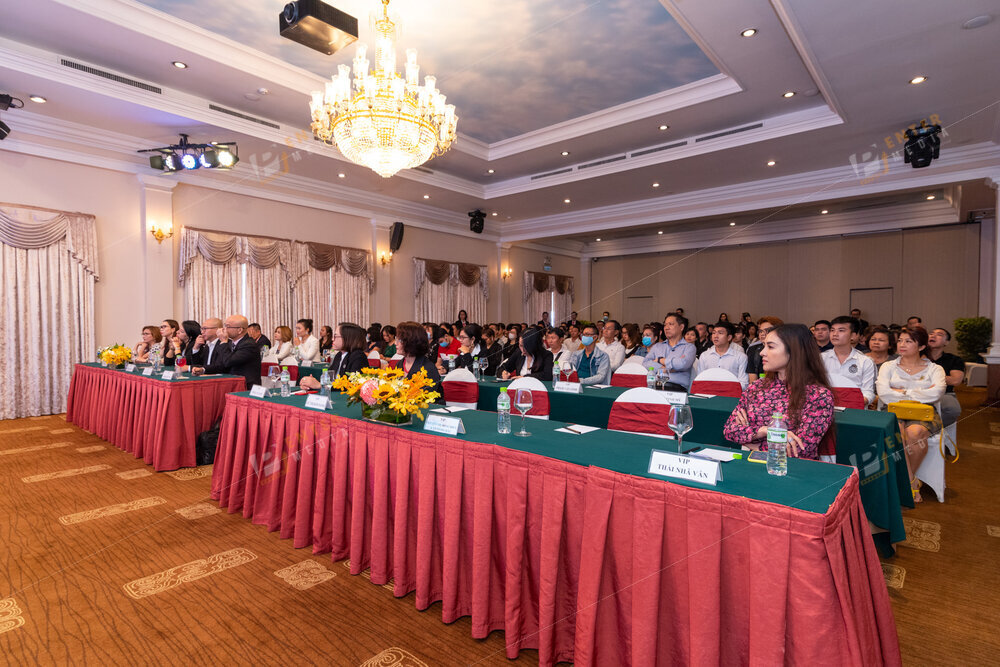 enter-media-chup-quay-su-kien-hoi-thao-chia-se-kinh-nghiem-kinh-doanh-cho-cong-ty-seacret-027