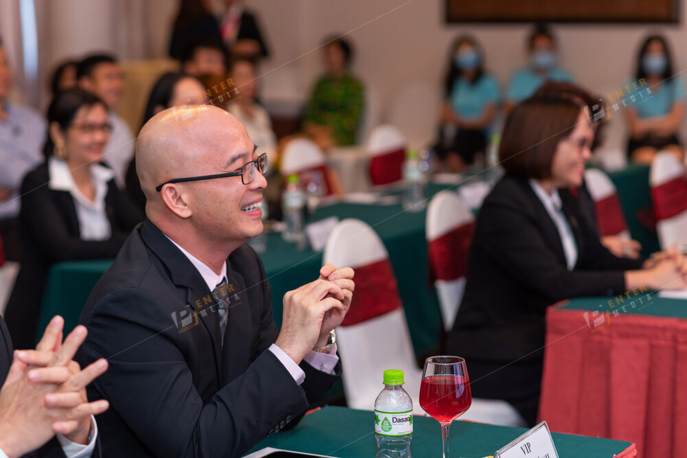 enter-media-chup-quay-su-kien-hoi-thao-chia-se-kinh-nghiem-kinh-doanh-cho-cong-ty-seacret-032