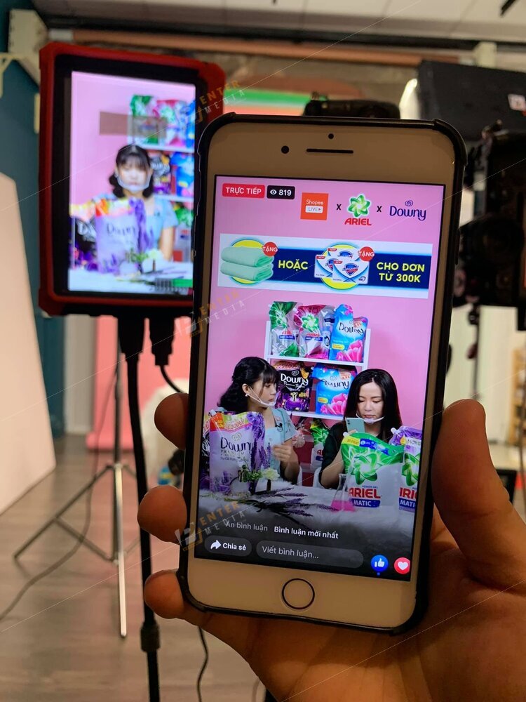 Hình ảnh livestream khi xem trên điện thoại