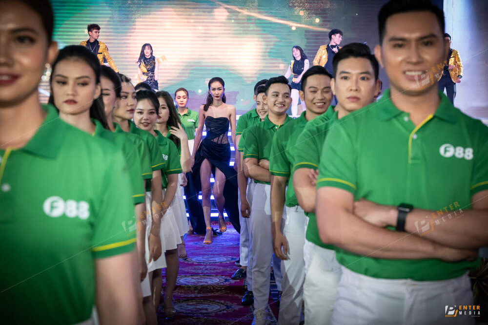 enter-media-quay-chup-su-kien-tat-nien-cong-ty-f88-005