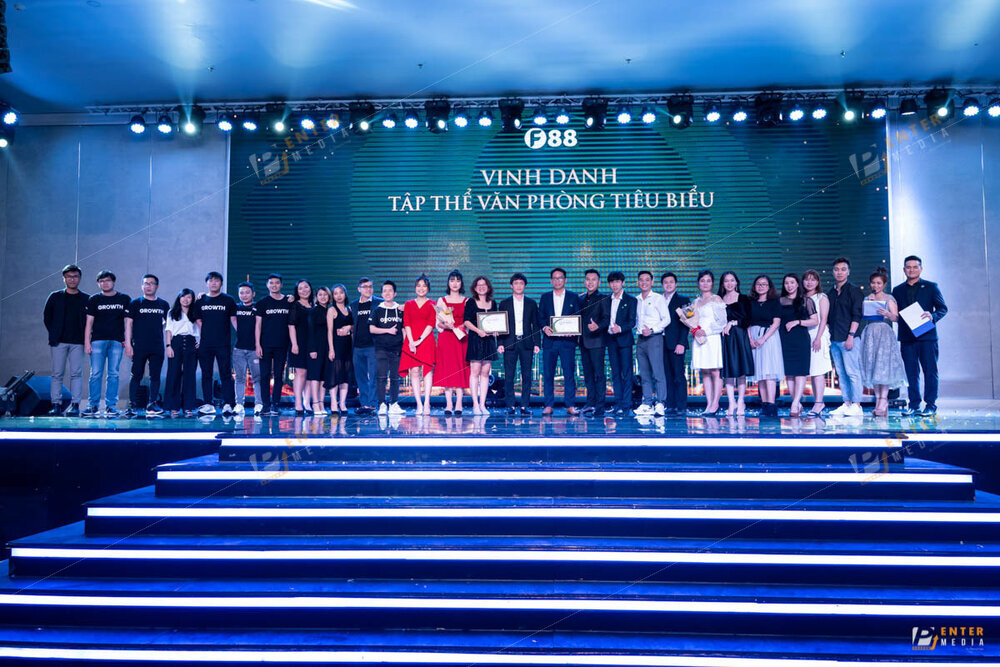 enter-media-quay-chup-su-kien-tat-nien-cong-ty-f88-043