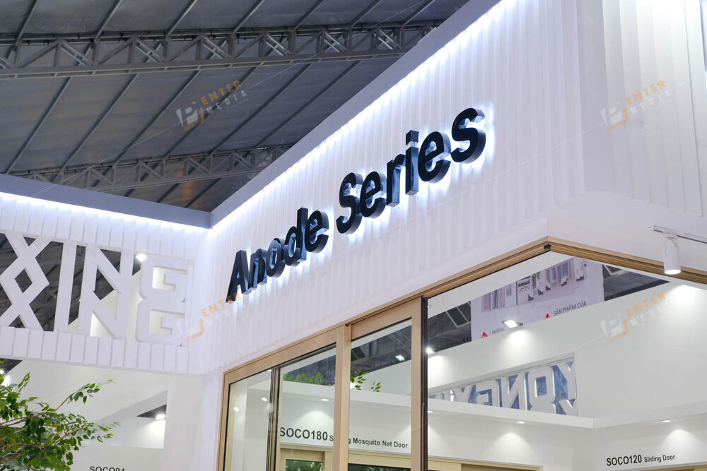 enter-media-quay-phim-chup-anh-trien-lam-cho-MT-production-010