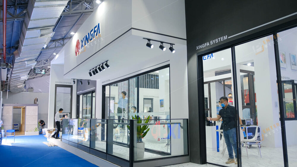 enter-media-quay-phim-chup-anh-trien-lam-cho-MT-production-012