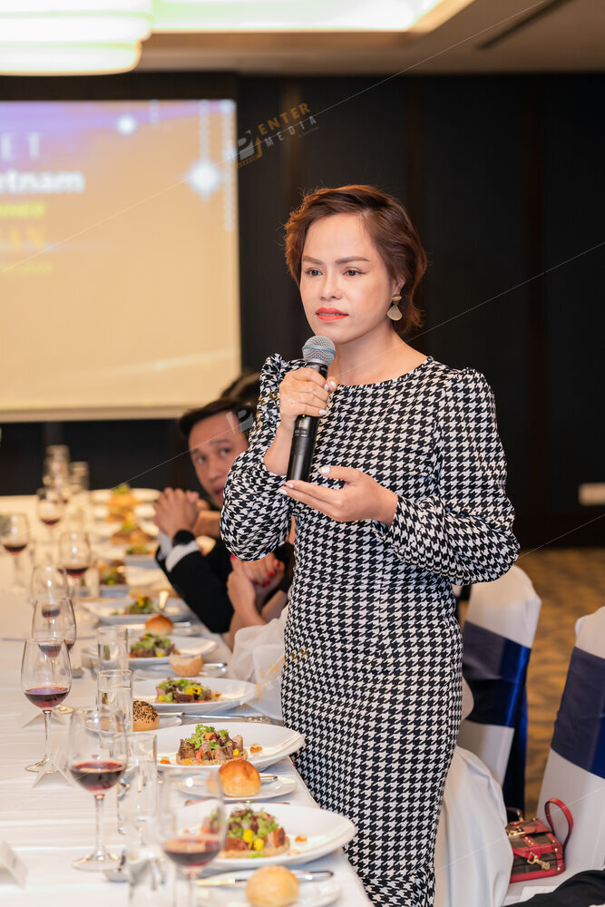 enter-media-quay-phim-su-kien-chup-hinh-su-kien-business-dinner-hoi-nghi-kinh-doanh-cung-seacret-027