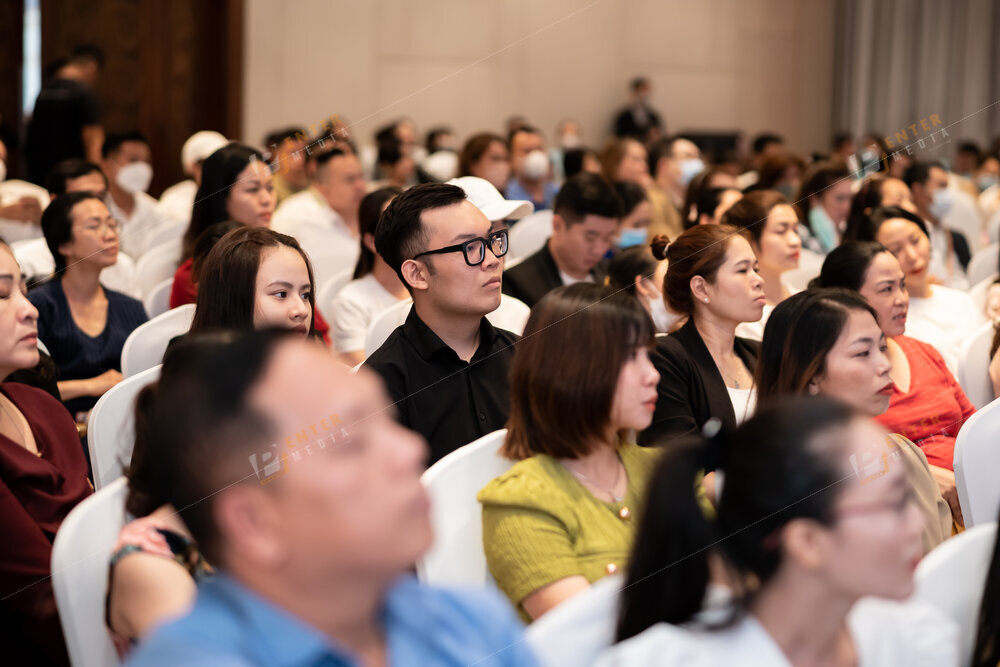 enter-media-quay-phim-su-kien-chup-hinh-su-kien-business-dinner-hoi-nghi-kinh-doanh-cung-seacret-083