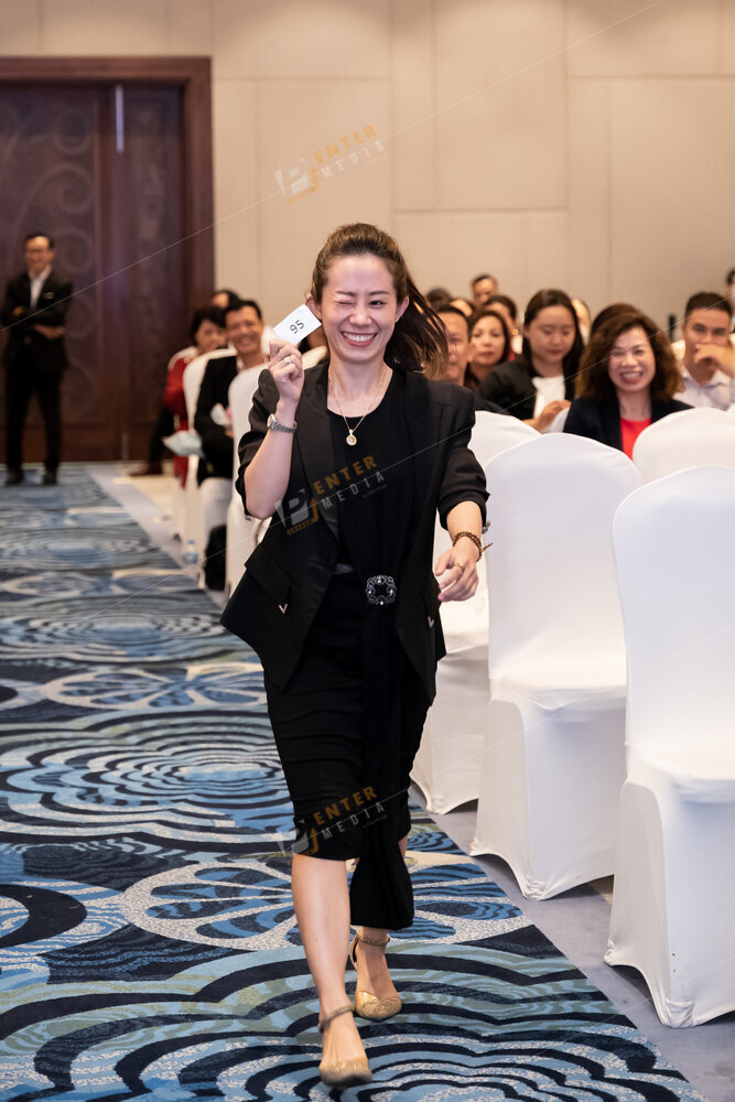 enter-media-quay-phim-su-kien-chup-hinh-su-kien-business-dinner-hoi-nghi-kinh-doanh-cung-seacret-086