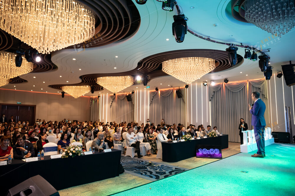 enter-media-quay-phim-su-kien-chup-hinh-su-kien-business-dinner-hoi-nghi-kinh-doanh-cung-seacret-097