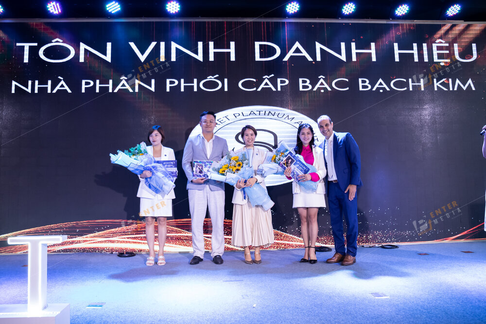 enter-media-quay-phim-su-kien-chup-hinh-su-kien-business-dinner-hoi-nghi-kinh-doanh-cung-seacret-101