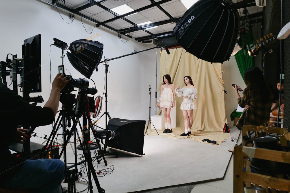 Enter Media triển khai dự án livestream bán hàng TikTok cùng KOC Mèo Trái Đất