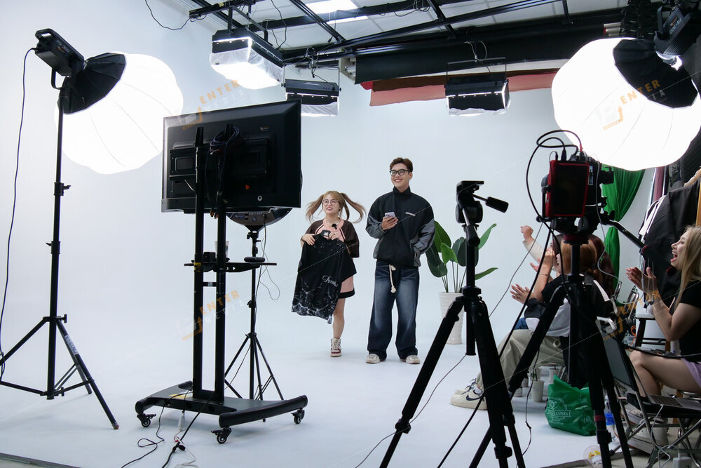 Hậu trường livestream cùng KOC Ngọc Kem