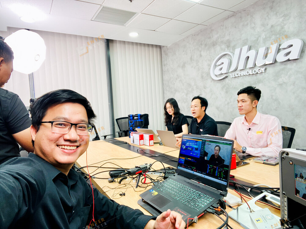 Enter Media triển khai livestream giới thiệu sản phẩm Dahua Technology Việt Nam