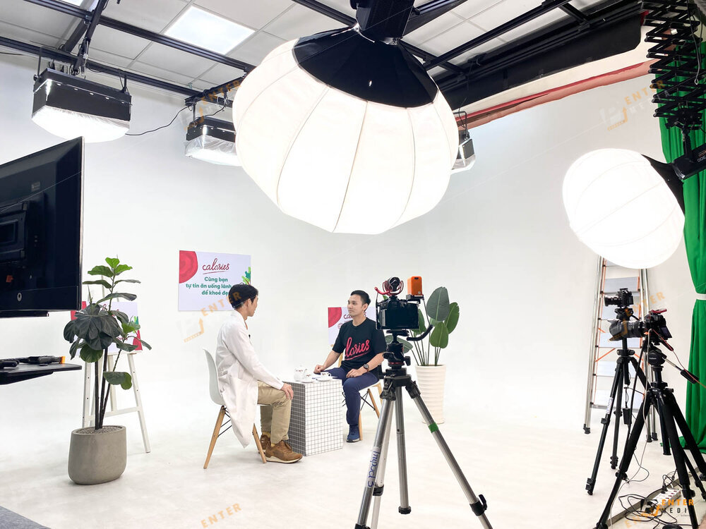 Không gian buổi quay podcast cho The Healthy House