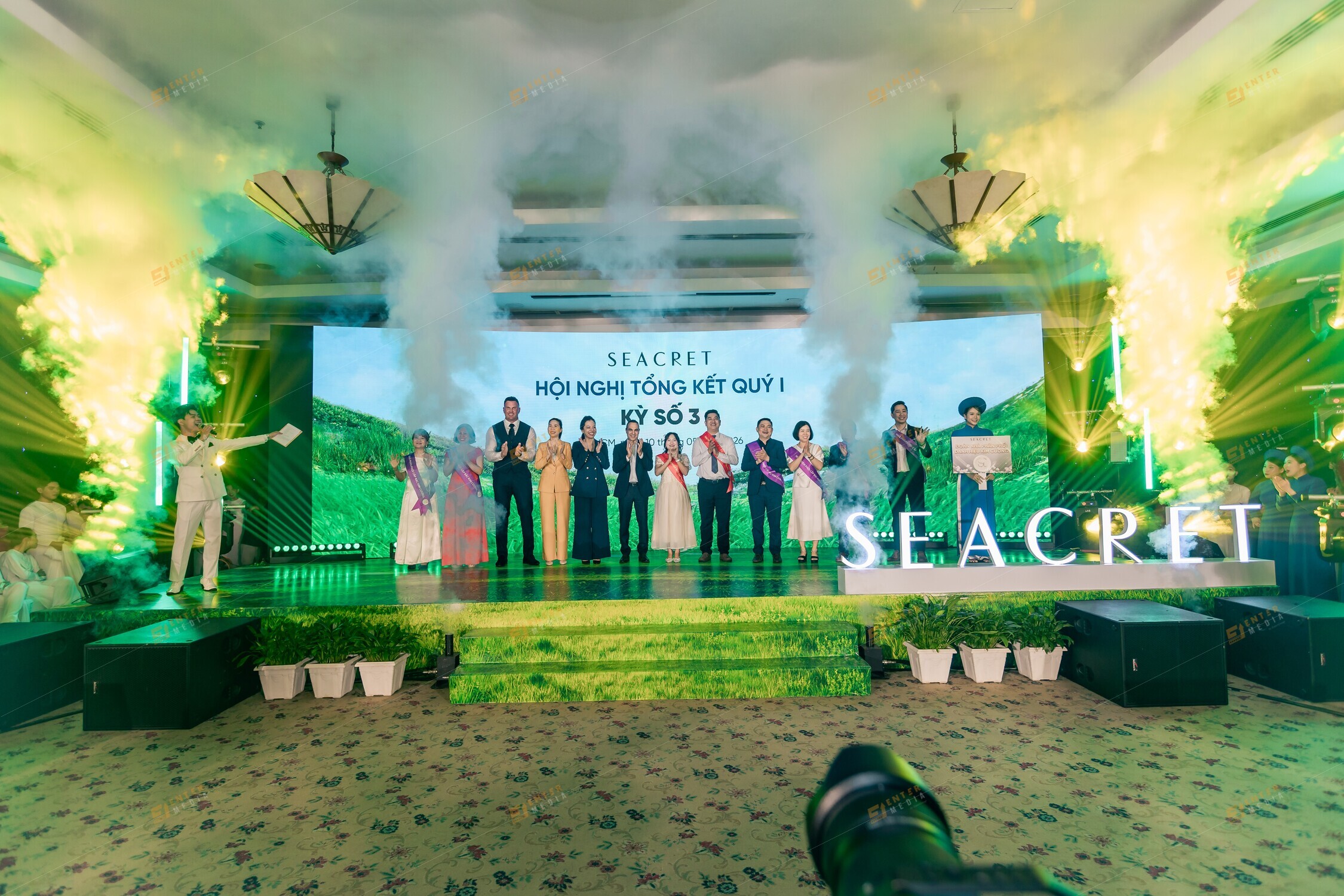 anh-su-kien-pha-ken-cua-seacret-tai-hcm-do-enter-media-thuc-hien-007