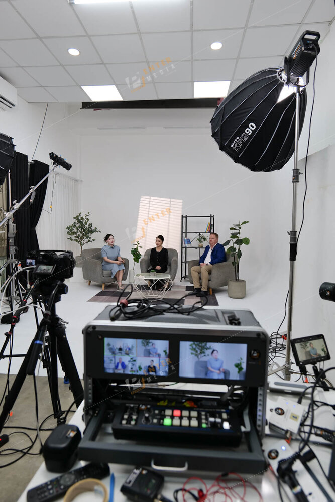 Hậu trường Enter Media quay video talkshow cho Công ty INAMED