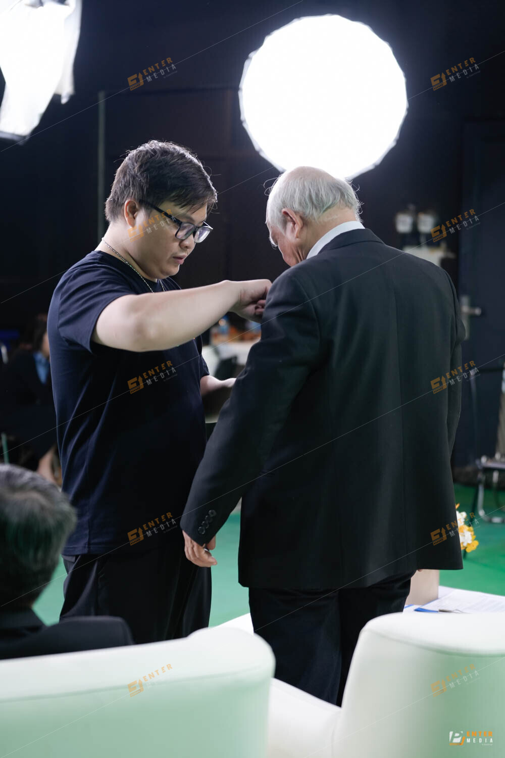 Ekip Enter Media chăm chút từng chi tiết để có 1 tập podcast chuẩn chỉnh