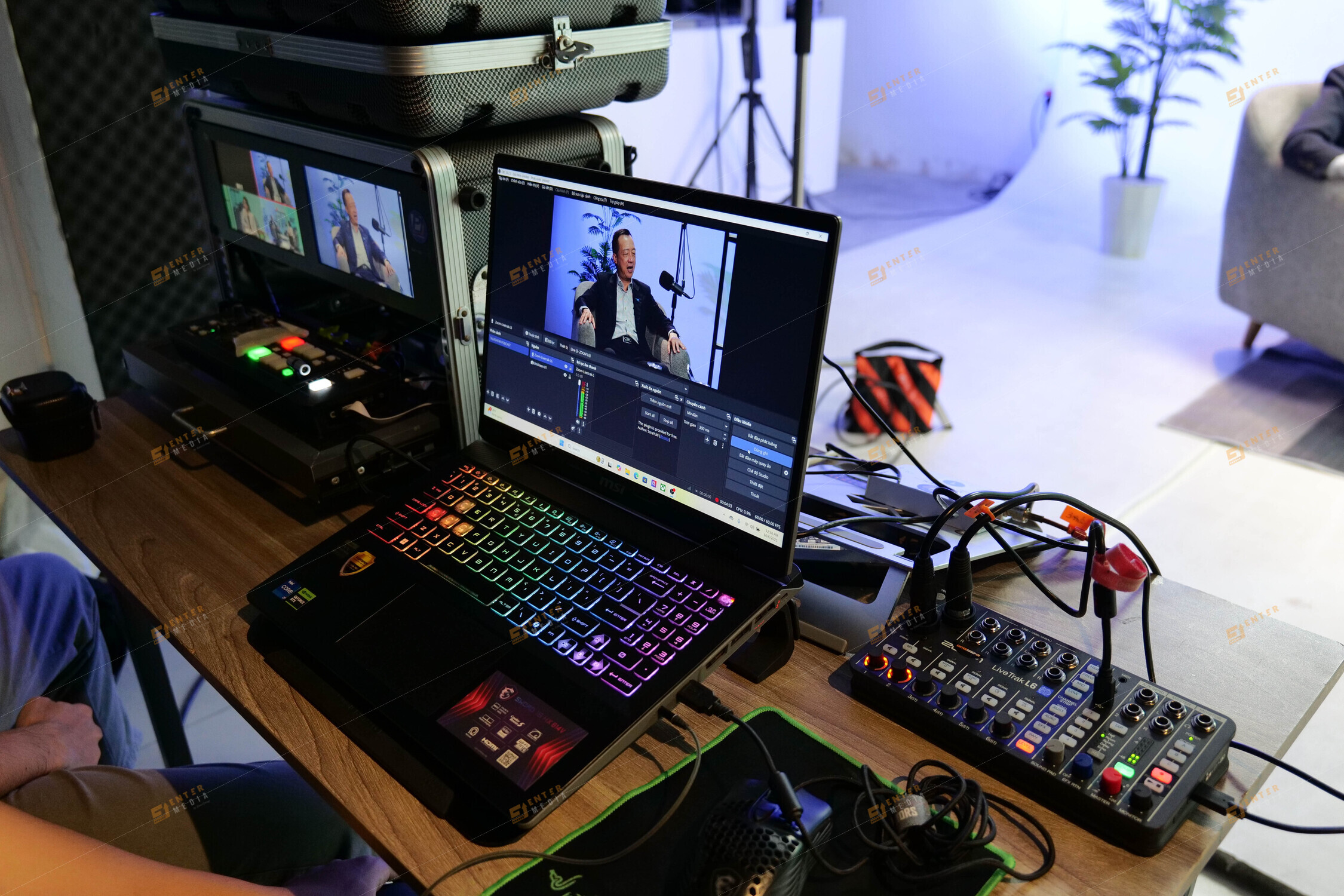 Khu vực kỹ thuật trong buổi ghi hình video Podcast cho RSM Việt Nam