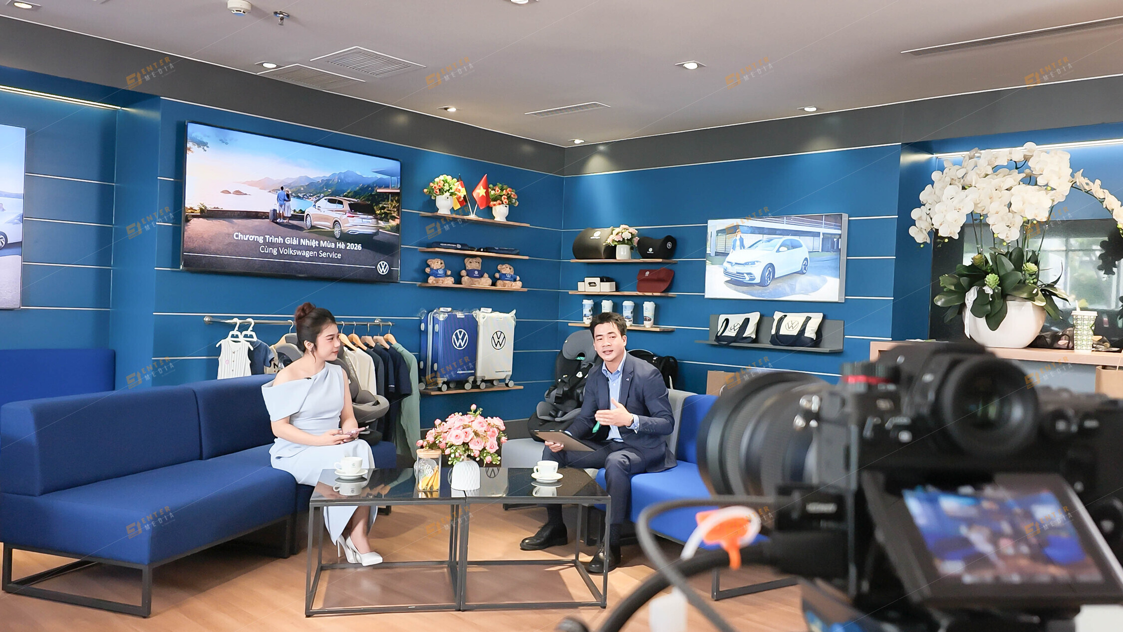 Hậu trường livestream Sự kiện Giải nhiệt mùa hè 2026 cùng Volkswagen service do Enter Media thực hiện