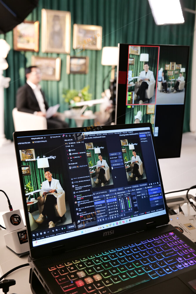 Hậu trường Enter media thực hiện Livestream Talkshow Podcast cho Eva Air cùng Travelsig+