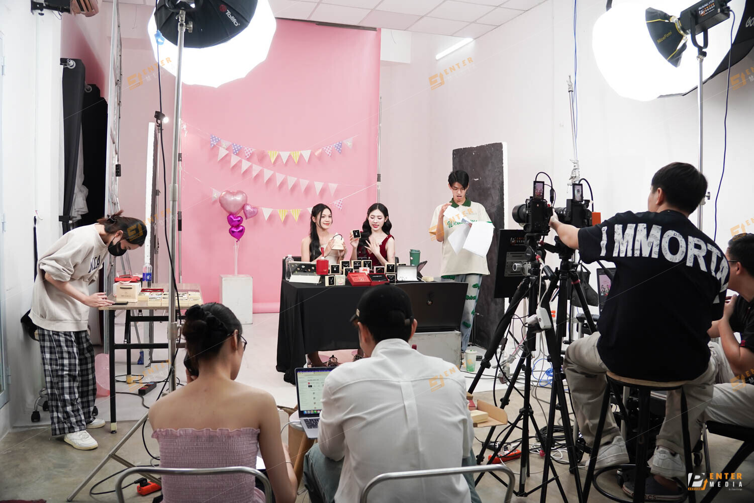 Không gian phòng livestream 60m2 tại Enter Media
