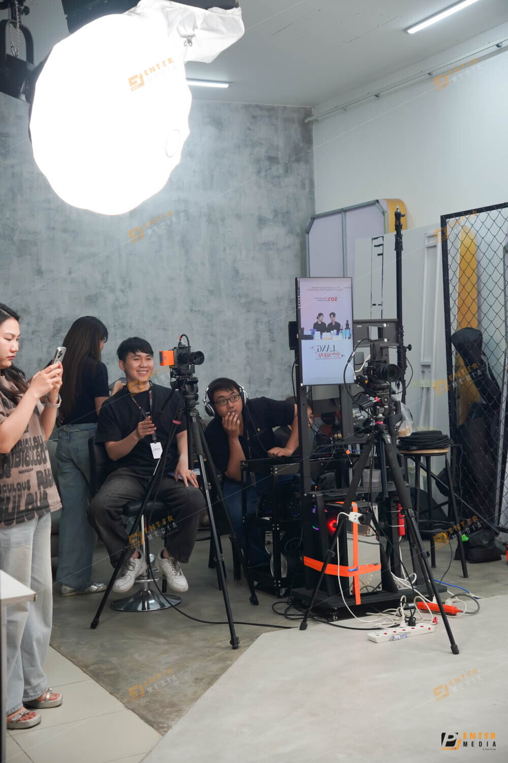 Hậu trường dịch vụ mega livestream spa thẩm mỹ viện do Enter cung cấp